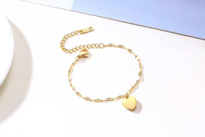 Wholesale Stainless Steel Women Heart Pendant Exquisite Bracelet