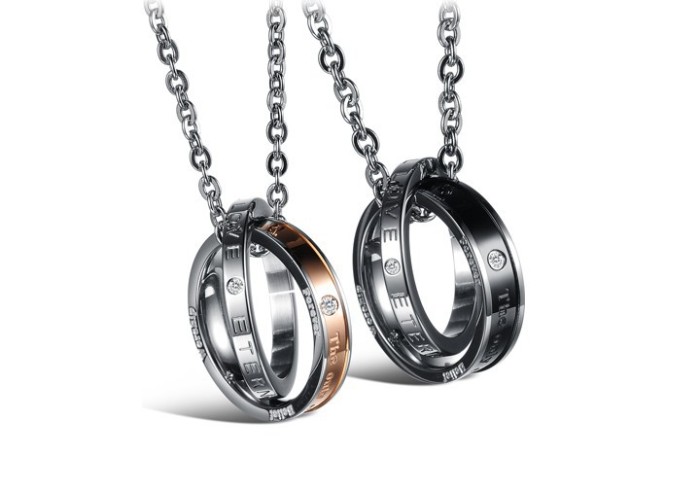 Wholesale Stainless Steel Couple Pendant Necklace