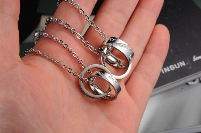 Wholesale Stainless Steel Couple Pendant for Sale