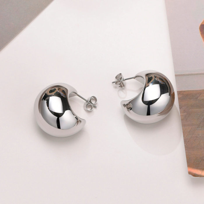 Wholesale Stainless Steel Hollow Moon Earrings