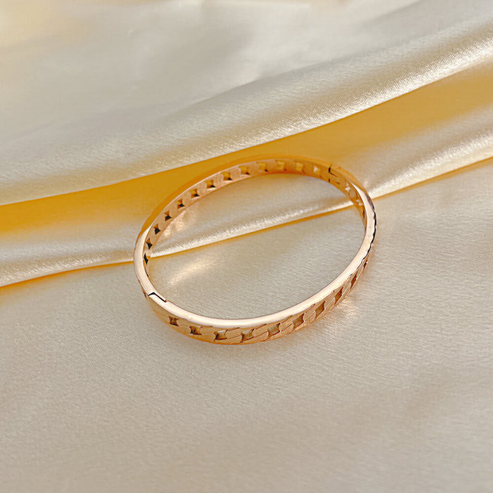 Wholesale Stainless Steel Women Bangle