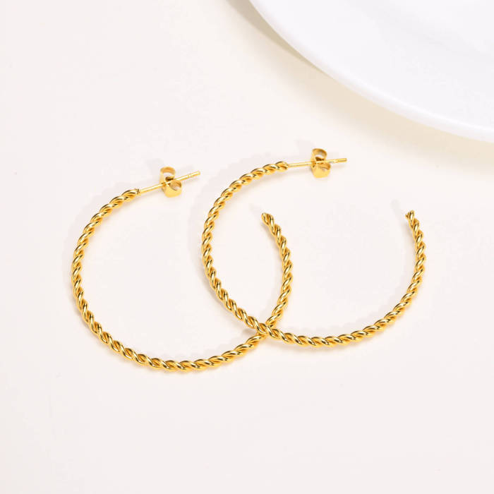 Wholesale Stainless Steel Women C Earring