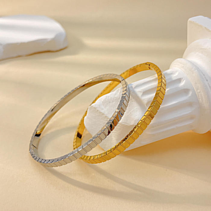 Wholesale Stainless Steel Women Bangle