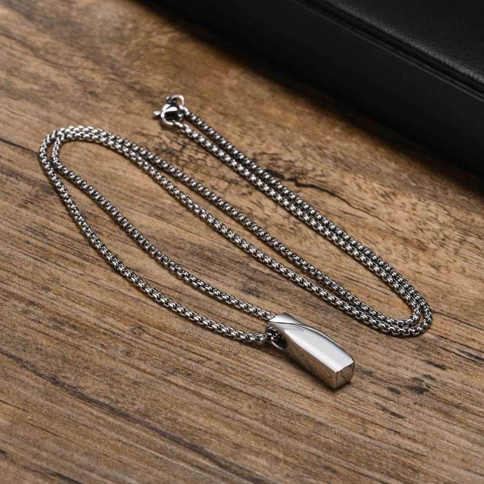 Wholesale Stainless Steel Mobius Pendant