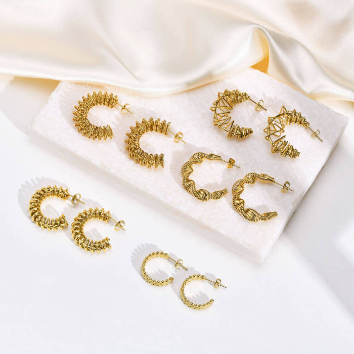 Wholesale Stainless Steel Women C Stud Earrings