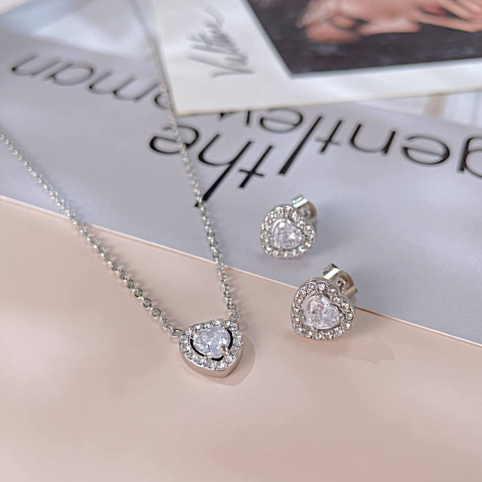 Wholesale Stainless Steel Earrings with Zirconia Heart Studs