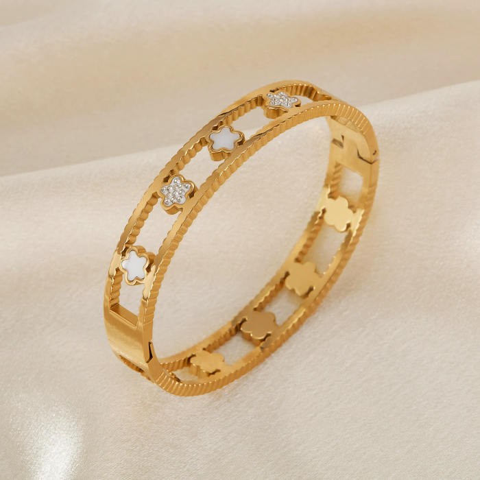 Wholesale Stainless Steel Pearl Flower Bangle