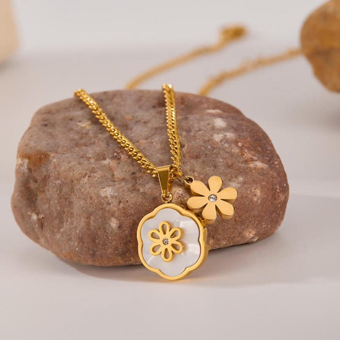 Wholesale Stainless Steel Shell Flower Necklace