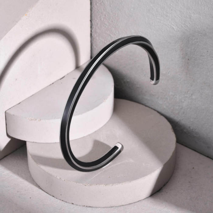 Wholesale Stainless Steel Möbius Open Bangle
