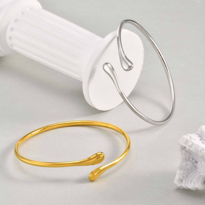 Wholesale Stainless Steel Hot Minimalist Bangle