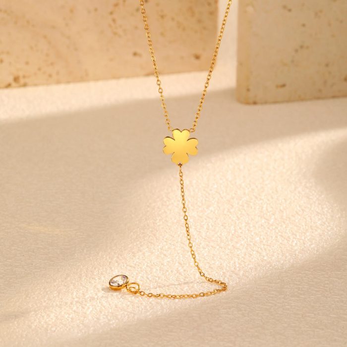 Wholesale Stainless Steel Clover Necklace