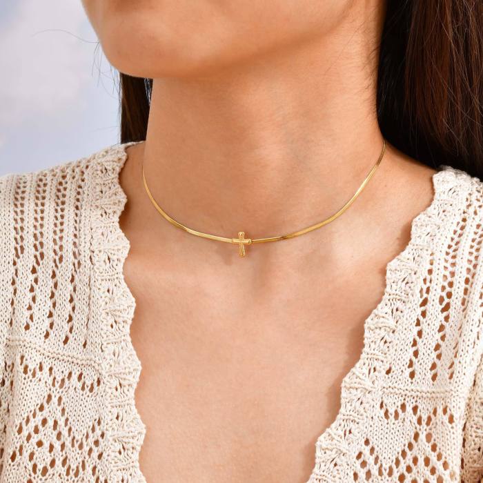Wholesale Stainless Steel Gold Cross Necklace