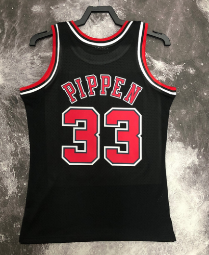 #33 Pippen Bulls 1997-98 M&N jersey black with The trophy (heat pressed)