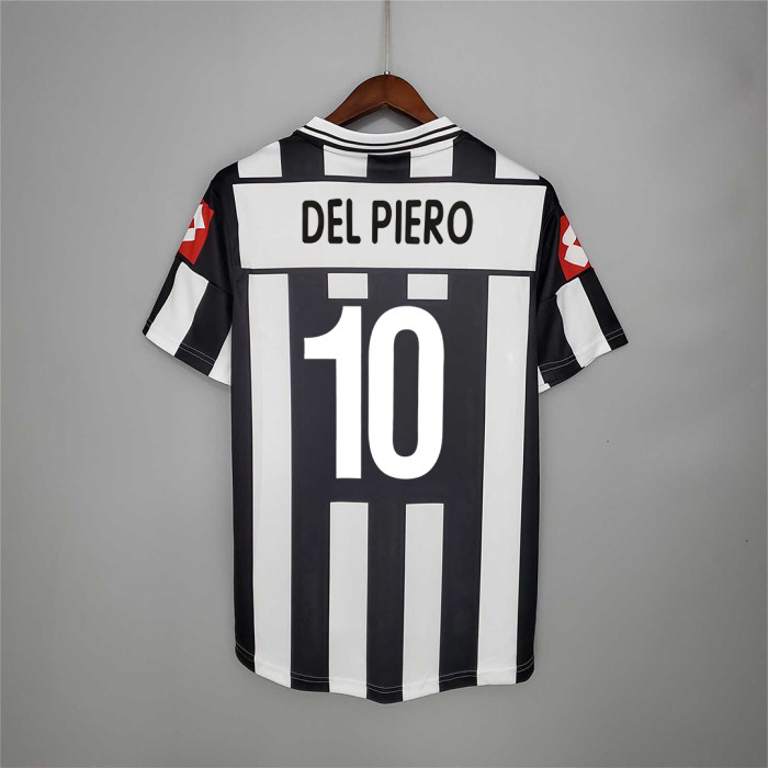 Retro Jersey 2001-2002 Juventus DEL PIERO 10 Home Soccer Jersey