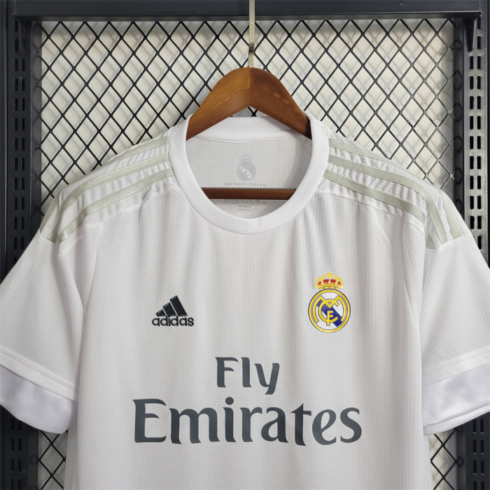 Retro Jersey2015-2016 Real Madrid #8 KROOS Home Soccer Jersey