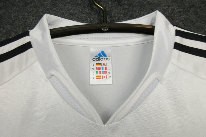 Retro  Jersey  2004-2005 Real Madrid home Soccer Jersey