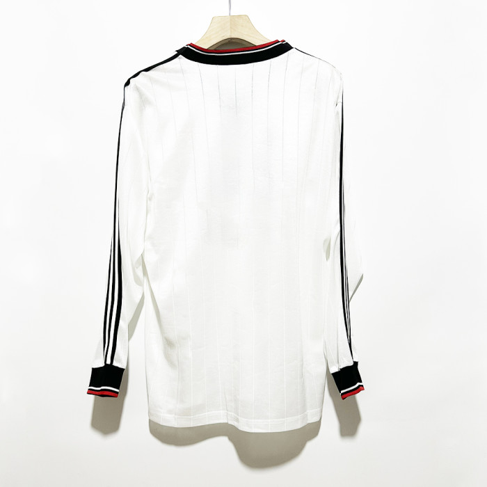 Man U 82-83 away long sleeves soccer jersey