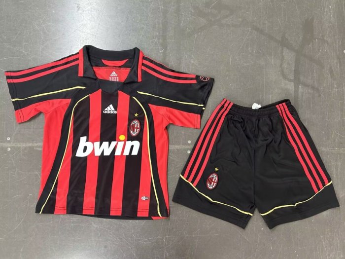 Kids Retro AC Home Soccer Uniform 2006 2007