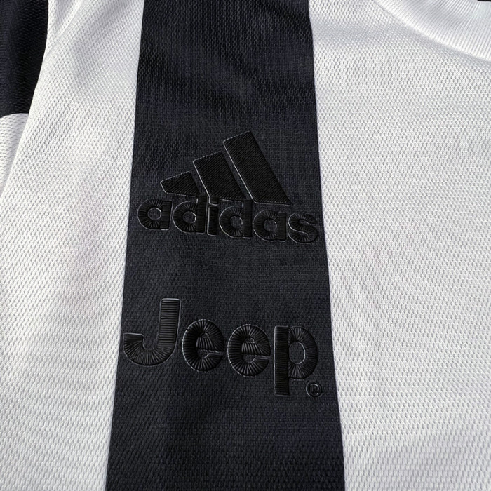 Retro Juventus 120th Anniversary Edition