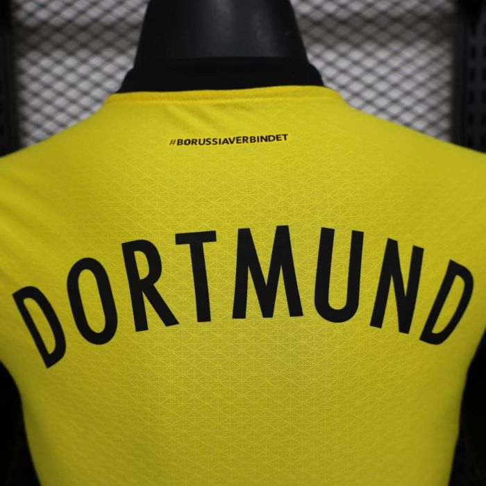Player version 24-25 Dortmund home jersey