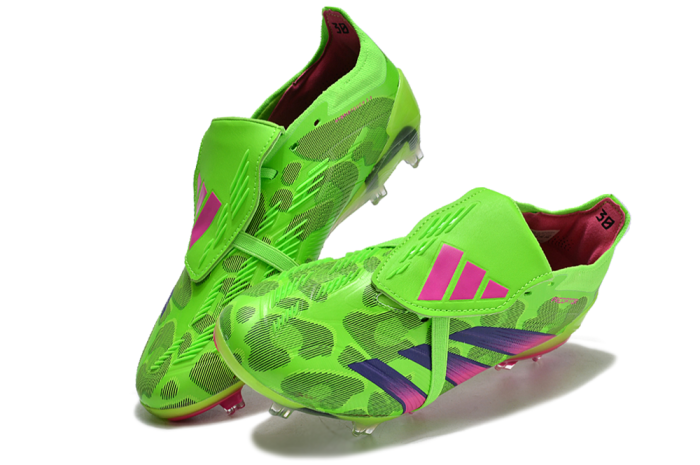 soccer boots 39-45 shoes Green