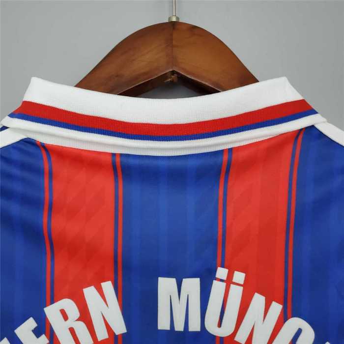1995-1997 Bayern Munich home red shirt