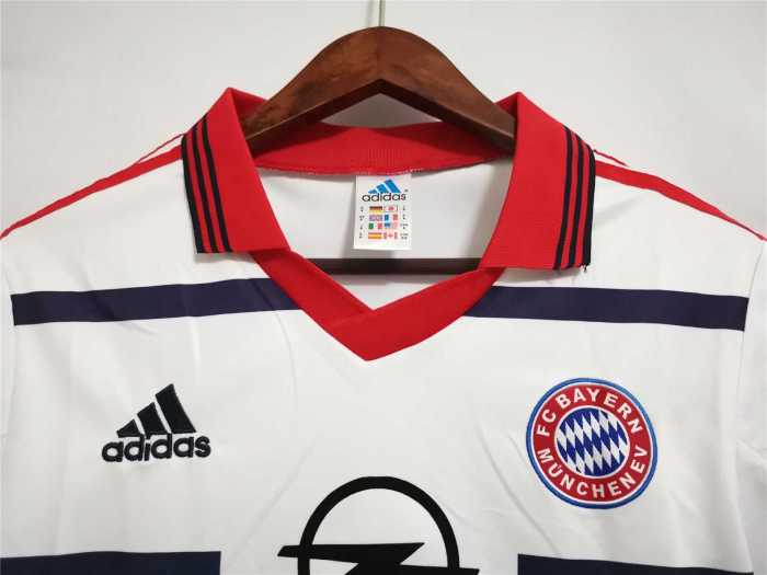 1998-2001 Bayern Munich away shirt