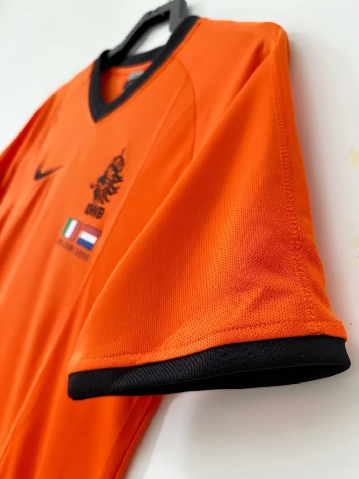 Retro 2000 Netherlands home