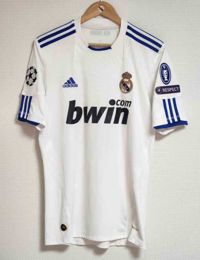 2010-11 REAL MADRID Home