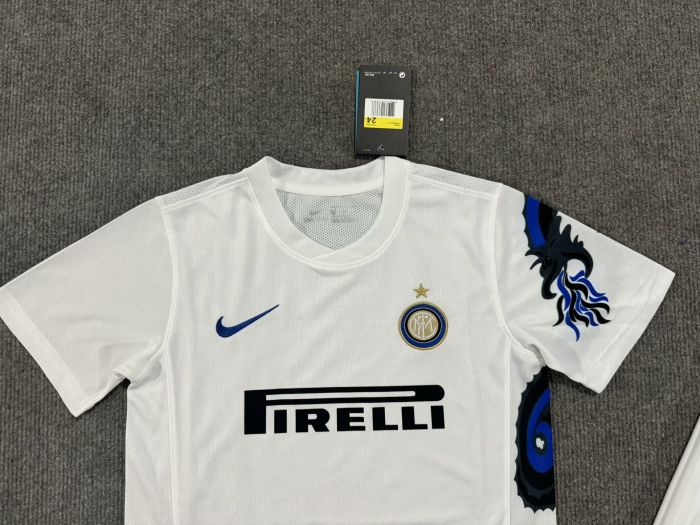 Kids Inter Milan 2010-11 white Kit