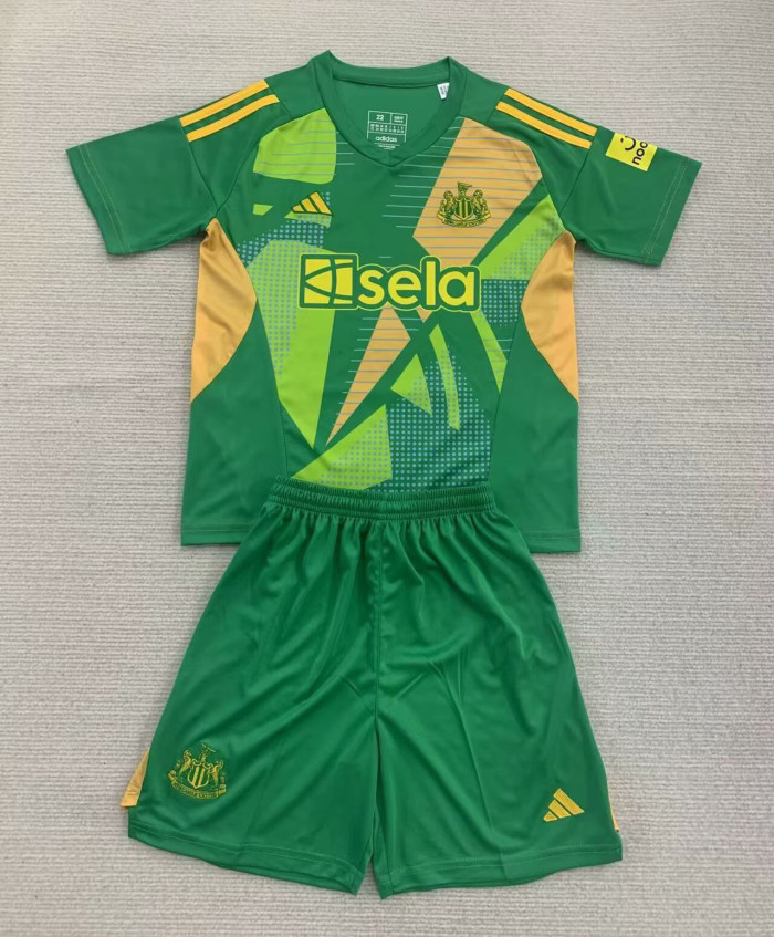 Kids Newcastle Goalkeeper Soccer Uniform 2024 2025