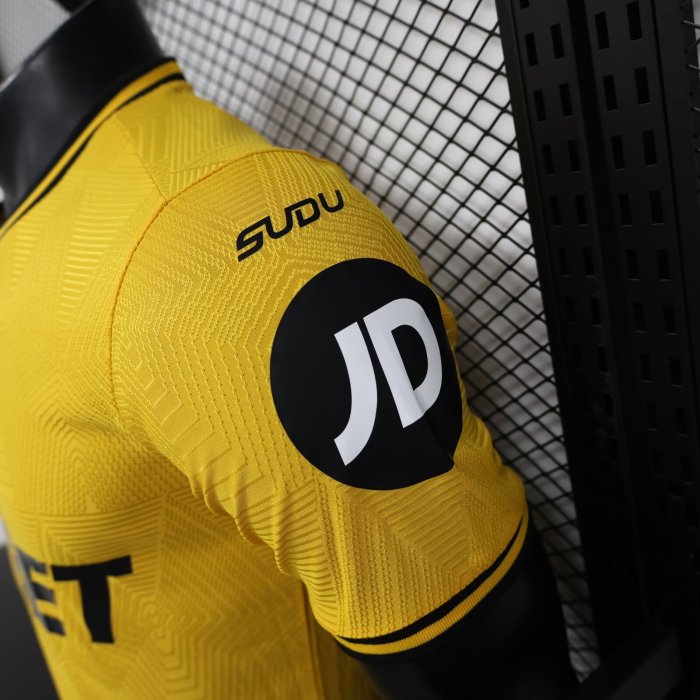 Player Version Wolve Home Soccer Jersey 2024 2025