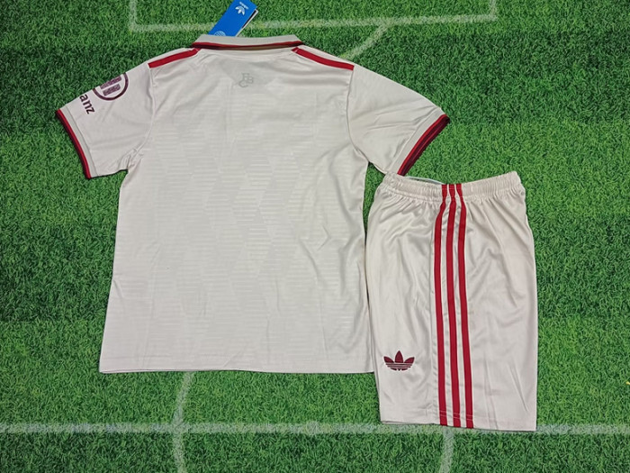 Bayern 24-25 third away kid kits
