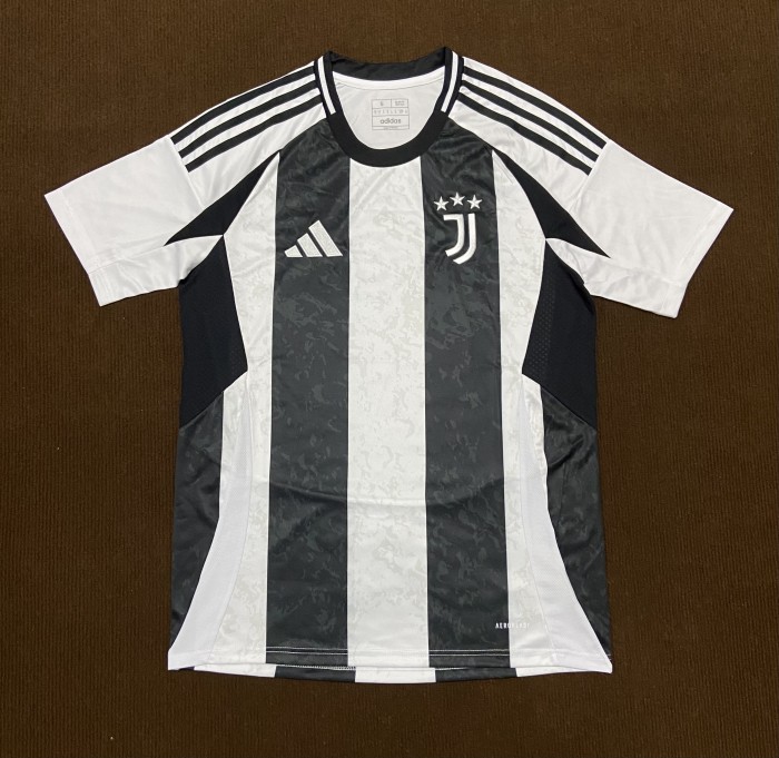 Set Juventus 2024 2025 Home Jersey+shorts