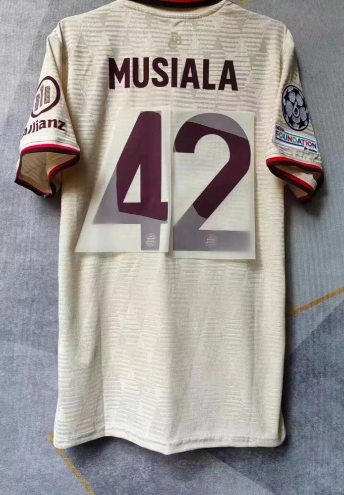 Player Versoin Bayern 2024 2025 white trikot UCL