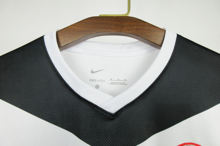 Frankfurt Home Soccer Jersey 2024 2025