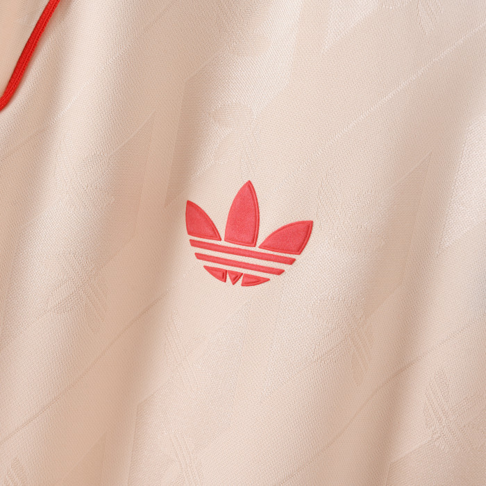 Player version 24-25 BAYERN Retro Trikots
