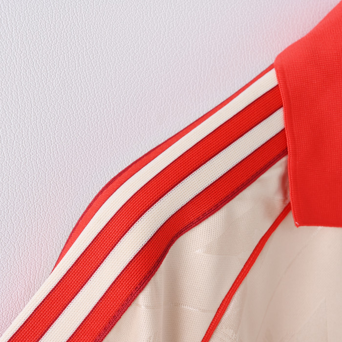 Player version 24-25 BAYERN Retro Trikots