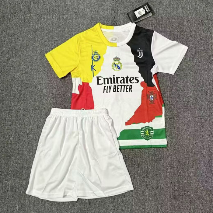 Kids RONALDO Souvenir Soccer Uniform