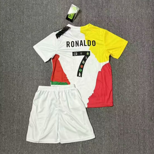 Kids RONALDO Souvenir Soccer Uniform