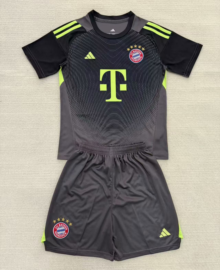 NEUER Trikot Bayern 25-26 Uniform
