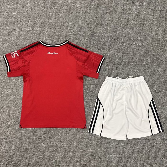 25-26 Manchester United Football Kit
