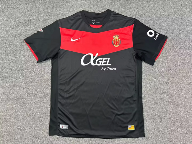 25 26 RCD Mallorca 3rd Jersey