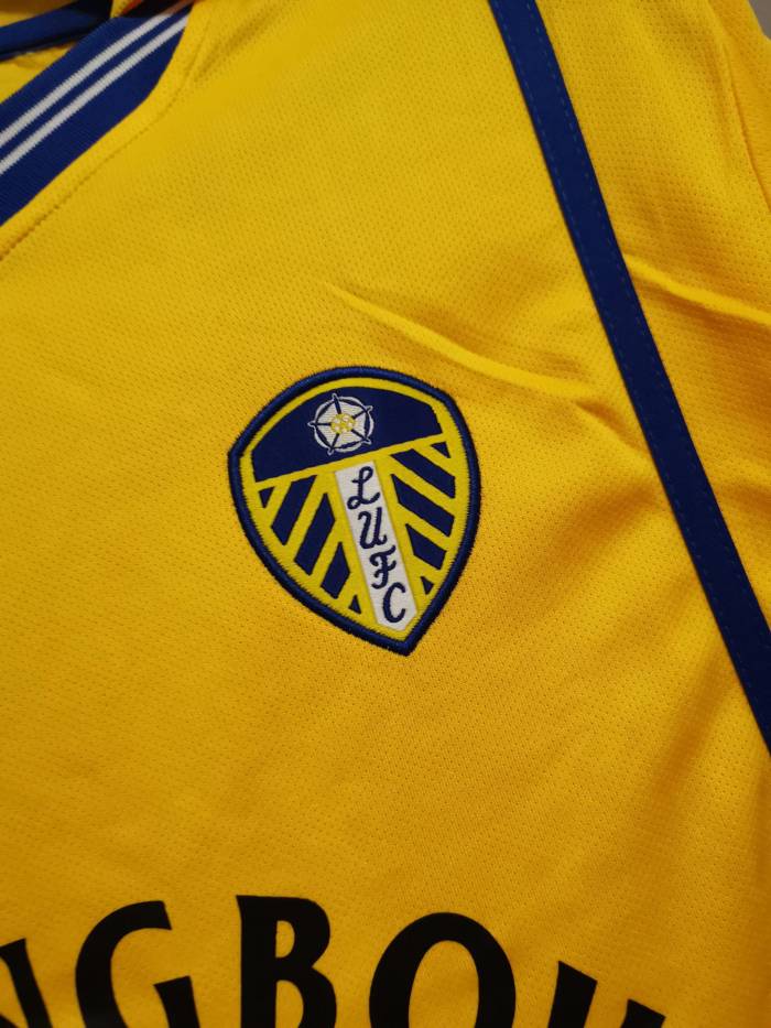 2000-01 Leeds United yellow away