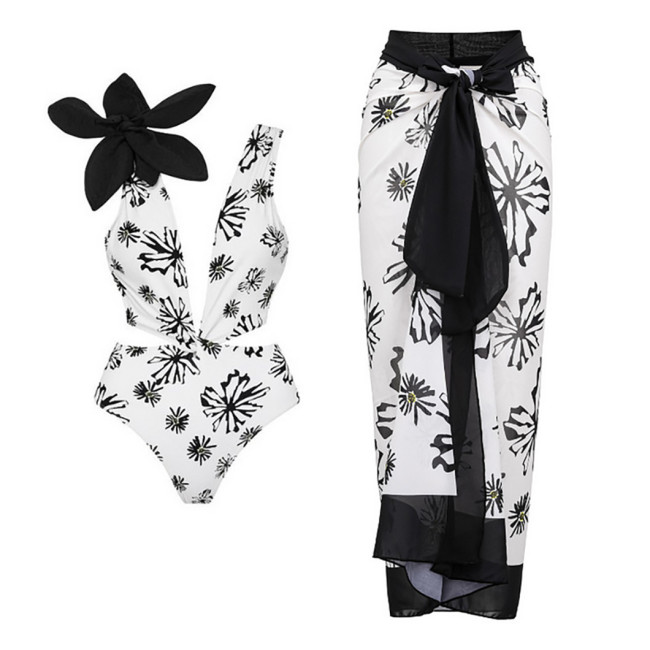 Three-Dimensional Flower-Patterned Split-BikiniSwimsuit Slimming and Figure-Hugging swimsuit