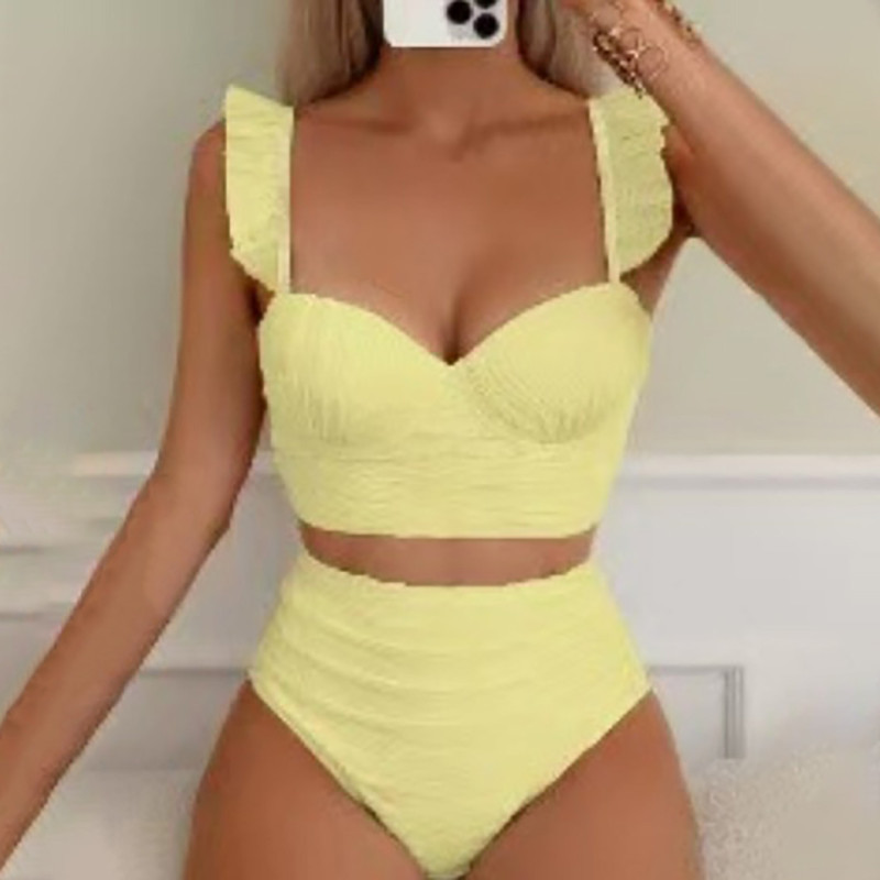 Sexy Two-Piece Swimsuit Ruffled Shoulder StrapsHigh-Waisted Halter Top Swimsuit Fashionable RetroStyle Swimsuit