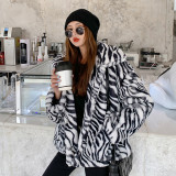 Black and white loose artificial fur winter coat women's casual, fashionable and warm outdoor coat