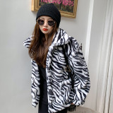 Black and white loose artificial fur winter coat women's casual, fashionable and warm outdoor coat