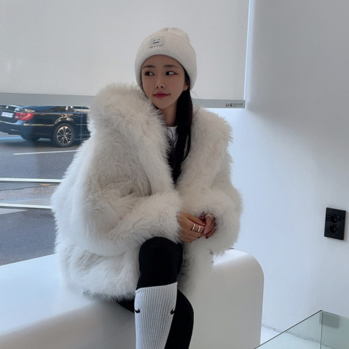 Loose and lazy style fox fur winter coat women's casual, fashionable and warm outdoor coat