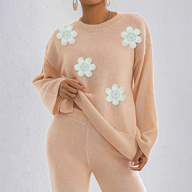 Three-dimensional embroidered beaded flower patchwork sweater fall/winter casual loose-fitting sweater long-sleeved round-neck pullover sweater